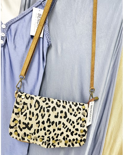 Bolso Leo / Tachas Camel