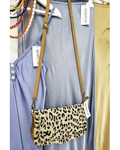 Bolso Leo / Tachas Camel