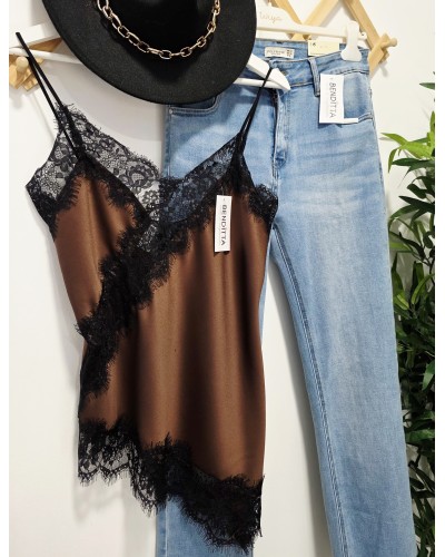 Top Lencero / Puntilla Marrón