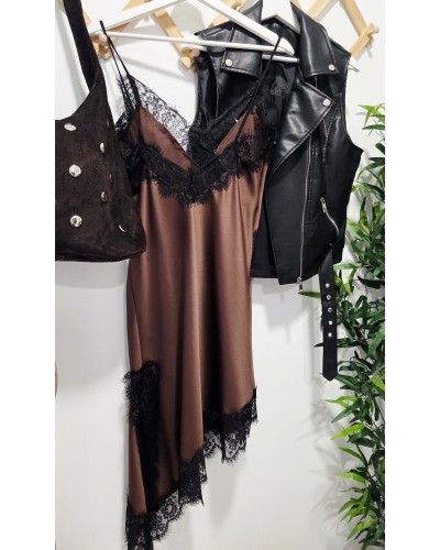 Vestido Asimétrico / Puntilla Marrón