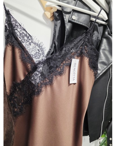 Vestido Asimétrico / Puntilla Marrón