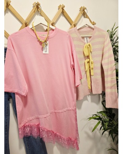 Camiseta Puntilla Asimétrica / Rosa