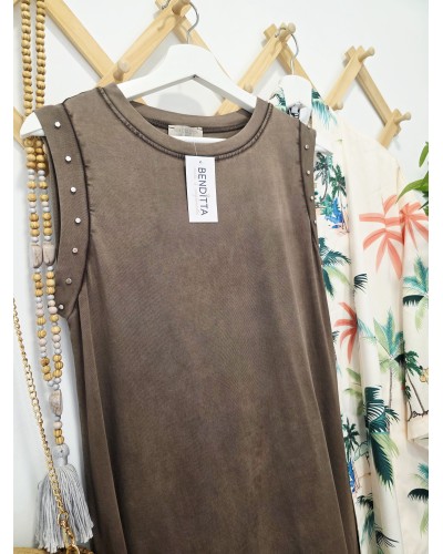 Vestido Pico / Tachas Marrón